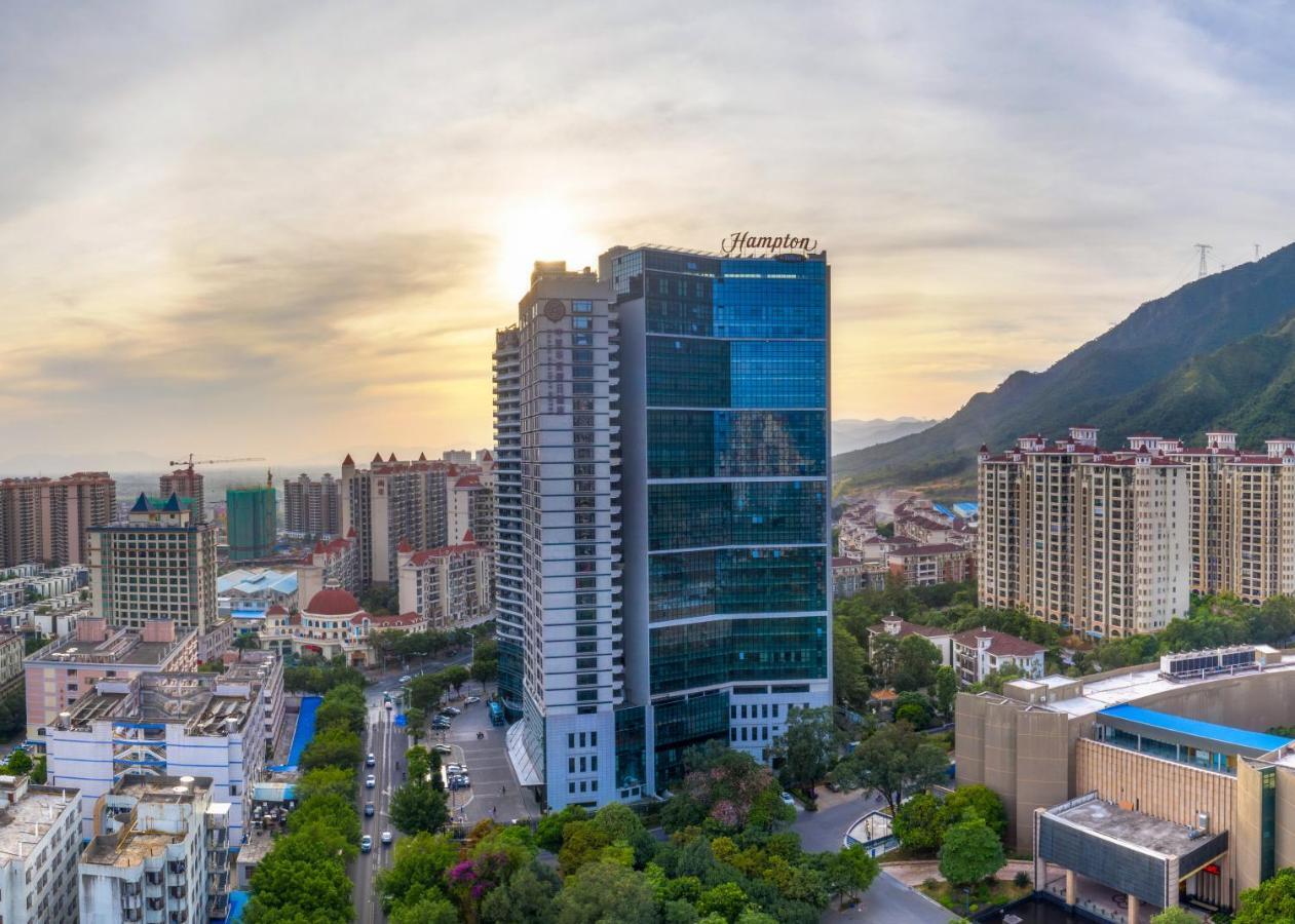 Hampton By Hilton Qingyuan Qingxin District Hotel Bagian luar foto